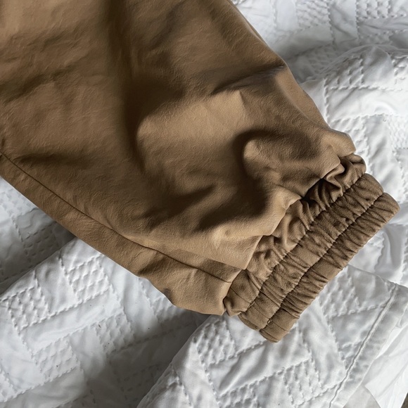 petite faux leather joggers - Picture 4 of 5